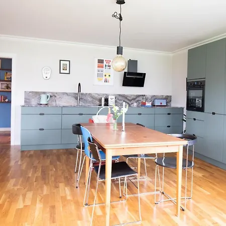 Bright Apartment Near City Center Reykjavik Exterior photo